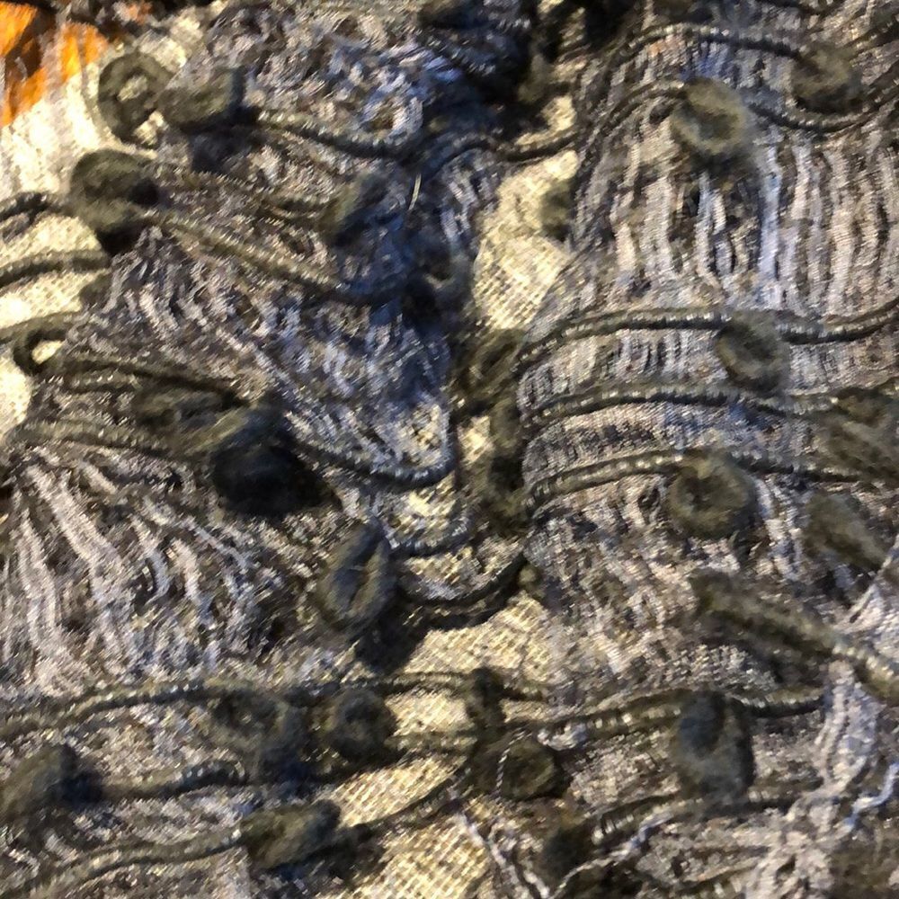 A very funky scarf! - Picture 3 of 4